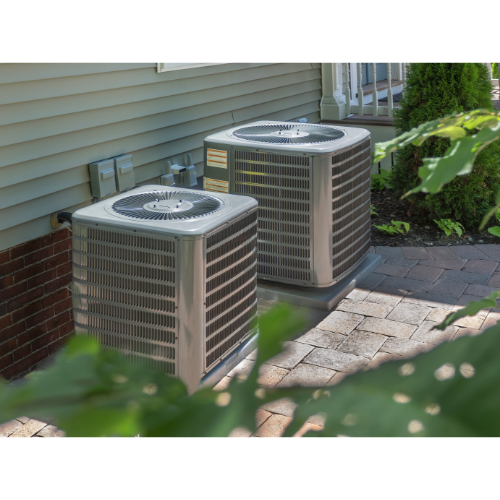 What makes my AC pipes freeze?